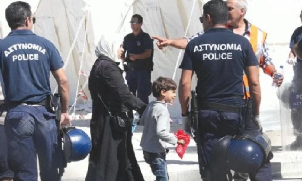 Κύπρος: Μετανάστες επιχείρησαν να περάσουν από τα κατεχόμενα